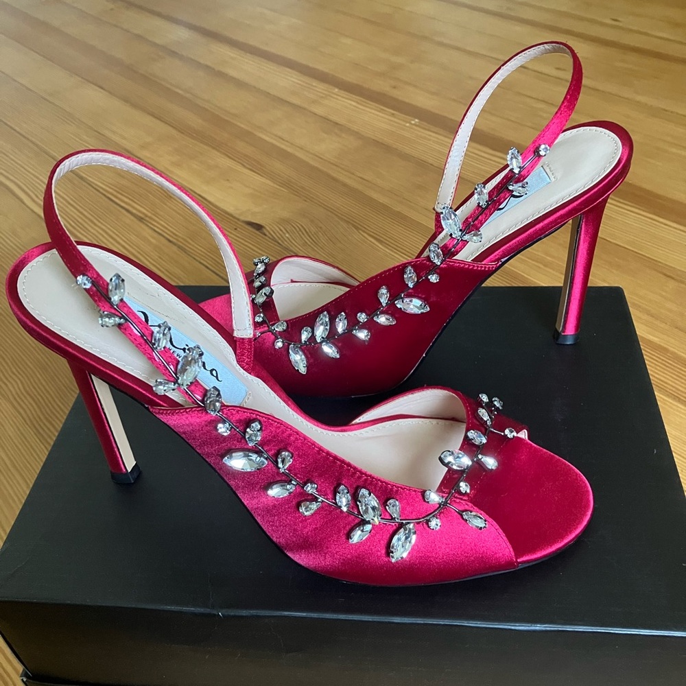 Nina New York Deanne Heeled Sandal Crimson 8 New in Box